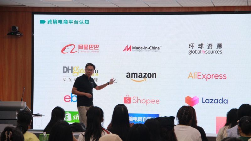 建站团队是决定建站质量的关键因素。在考察建站团队时，可以从以下几个方面入手：